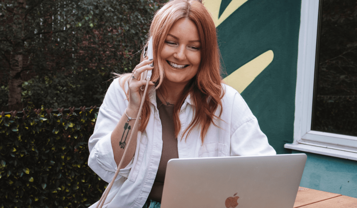 Visual explaining when a social media agency becomes valuable for growing brands